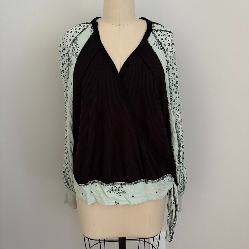 Free People Raglan Long Sleeve Thermal Wrap Top Black Green Floral Bandana Sz M